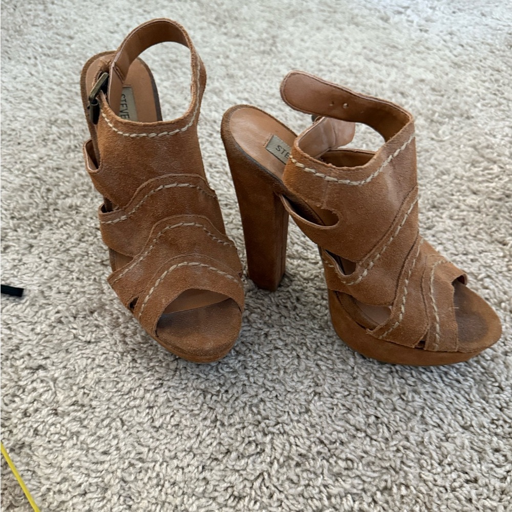 Steve Madden Brown/Tan 5.5” Heels